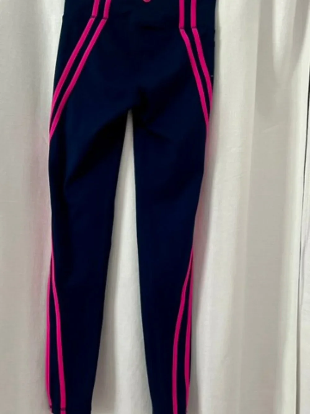 Lilly Pulitzer Luxletic XS Navy/Pink Leggings NWOT